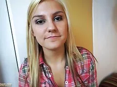 Sexy ragazza scopa con tre ragazzi in anteriore di il macchina film porno gratis nonne porche fotografica
