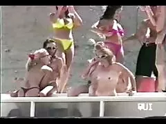 Lei vecchie nonne porcone è così cool cazzo e gemendo eroticamente.
