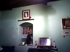 Non ha lasciato il suo ragazzo al bar. nonne porche